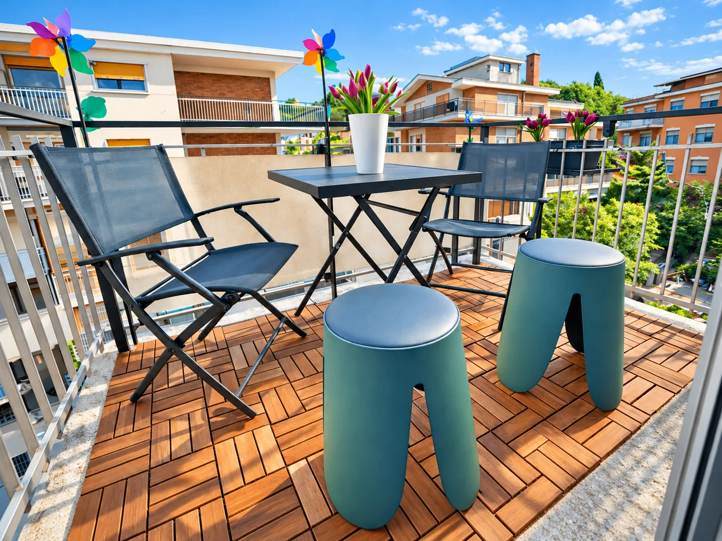Balcony with breakfast table